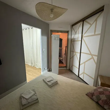 30m2 2 Steps From Everything