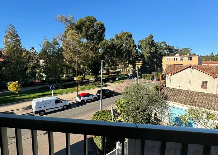 30m2 2 Steps From Everything