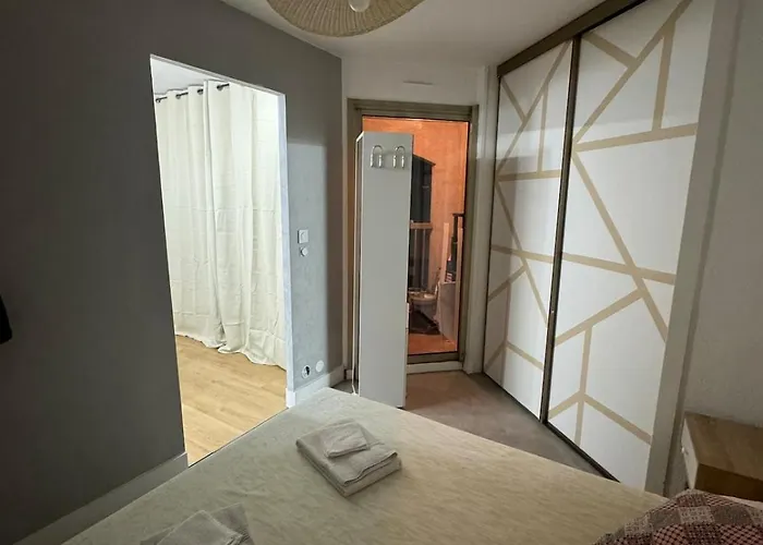 30m2 2 Steps From Everything